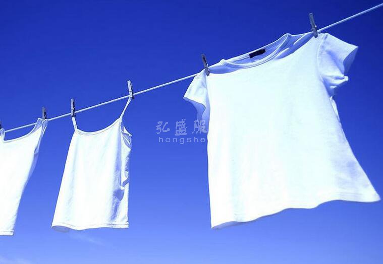 白色t恤发黑发黄了怎么办?如何解决T恤发黄?